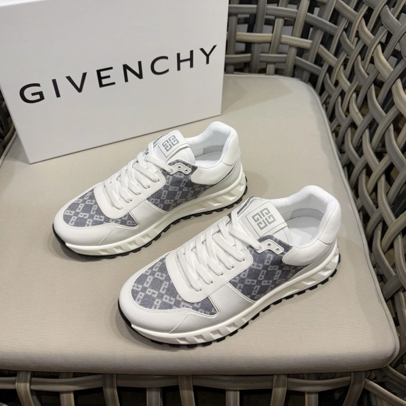 Gxvxnchy Sneakers Practical 151858
