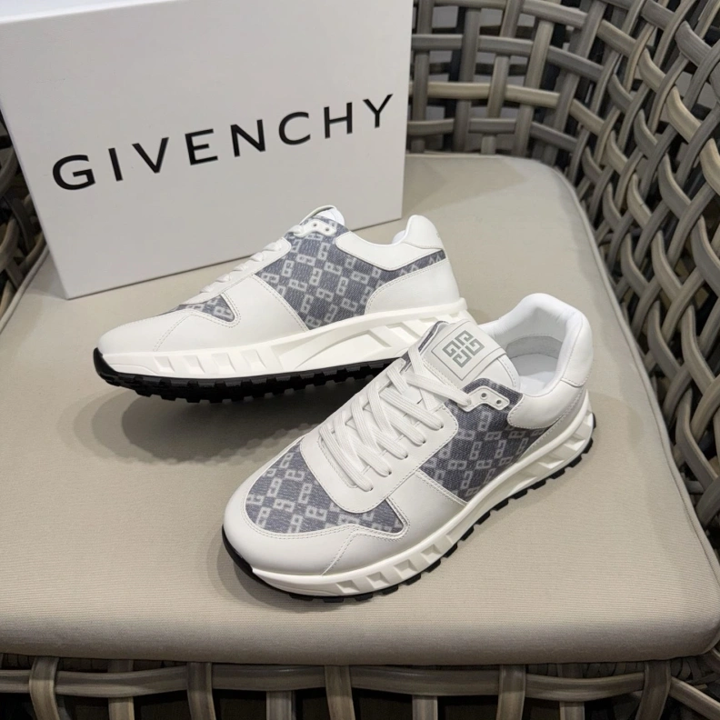 Gxvxnchy Sneakers Practical 151858