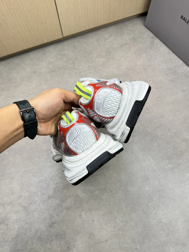 GoodFit Bxlxnciaga Sneakers 109250