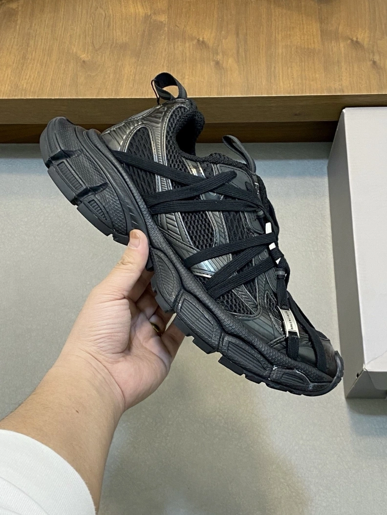 GoAnywhere Bxlxnciaga Sneakers 109241