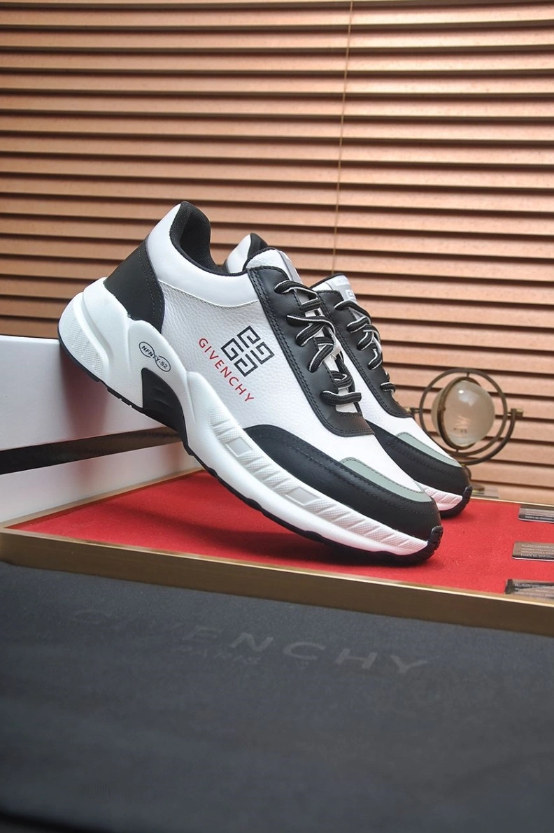 Gxvxnchy Sneakers Modern 151848
