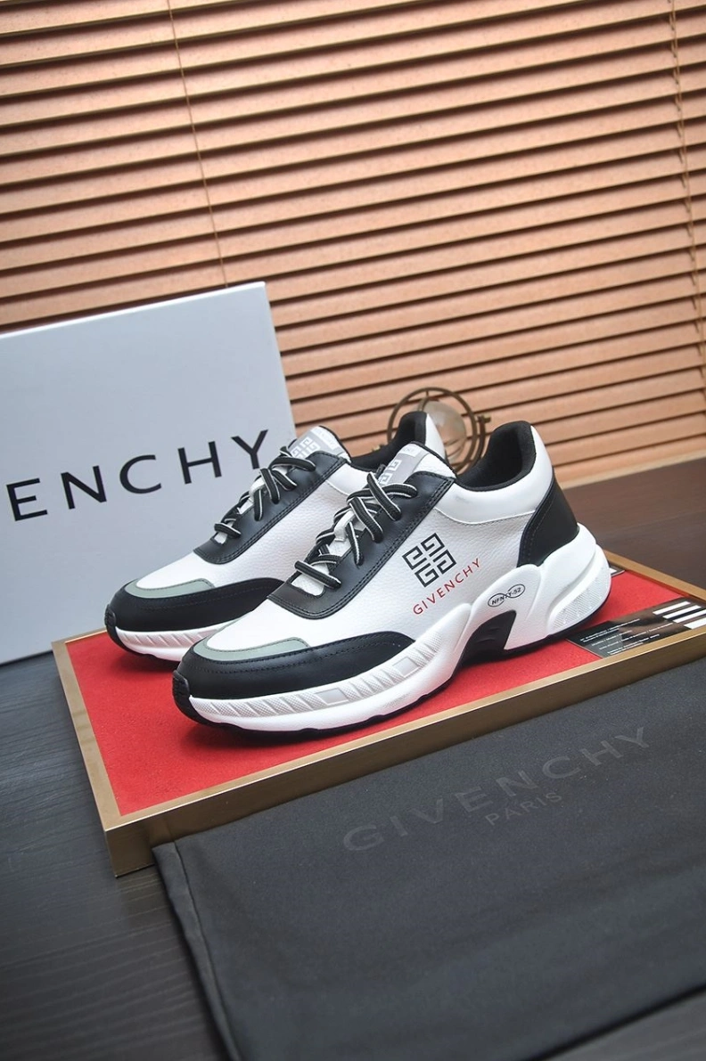 Gxvxnchy Sneakers Modern 151848