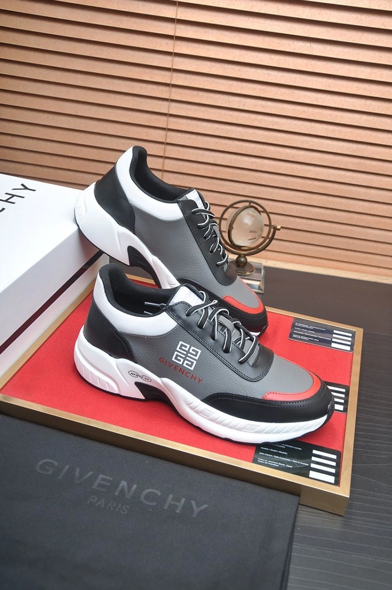 Gxvxnchy Sneakers Lightweight 151835
