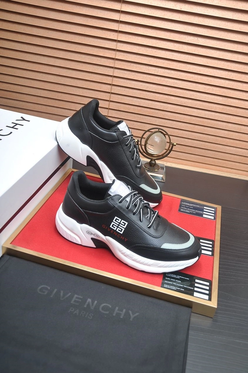 Gxvxnchy Sneakers Popular 151840