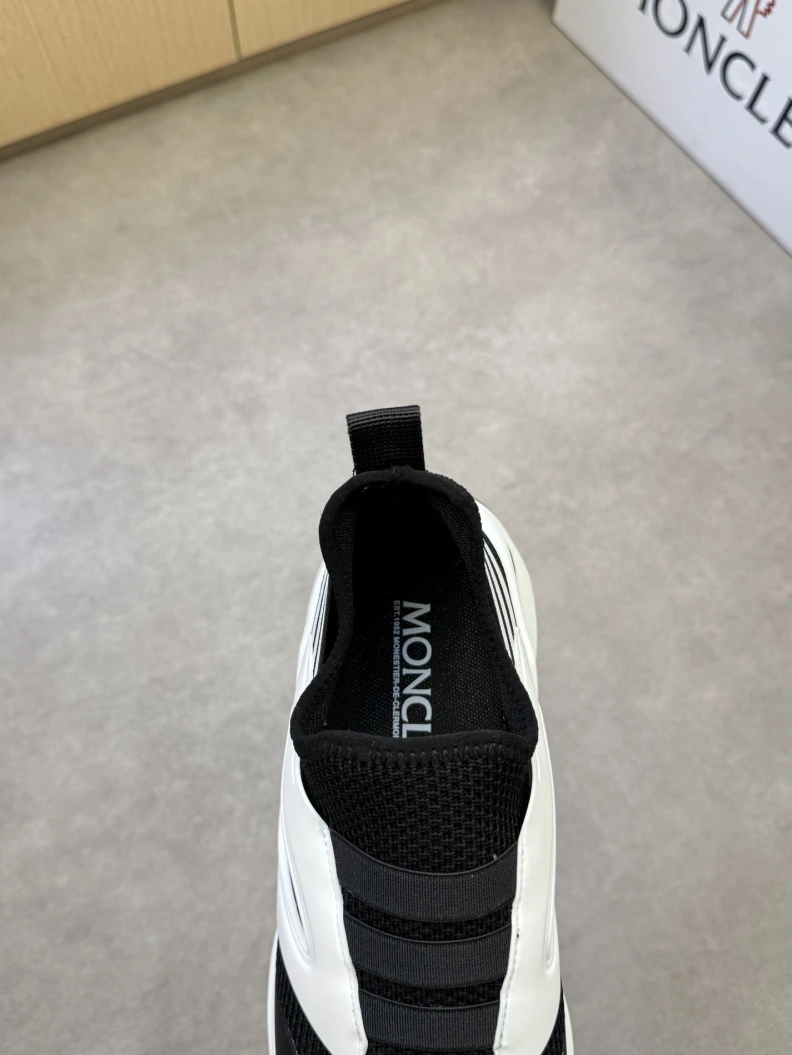 Mxnclxr Sneakers Vibrant 197174