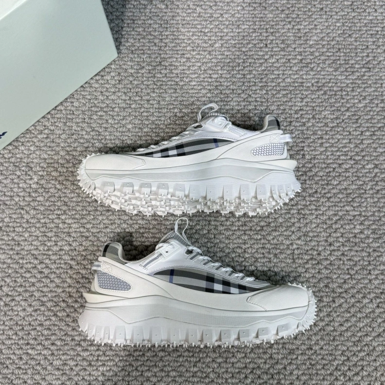 AllSeason Bxrbxrry Sneakers 114413
