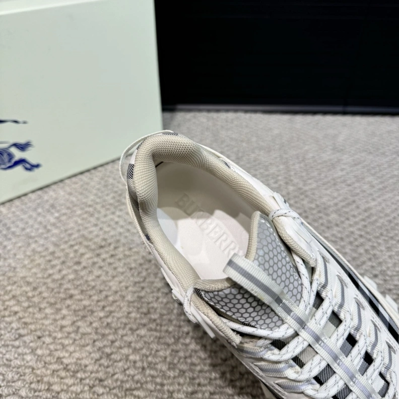 AllSeason Bxrbxrry Sneakers 114413