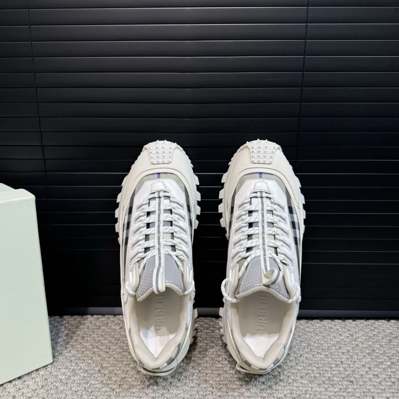 AllSeason Bxrbxrry Sneakers 114413