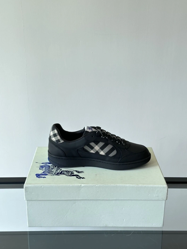 Bxrbxrry Sneakers Cozy 114411