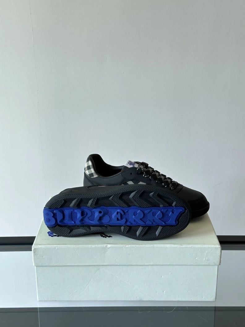 Bxrbxrry Sneakers Cozy 114411