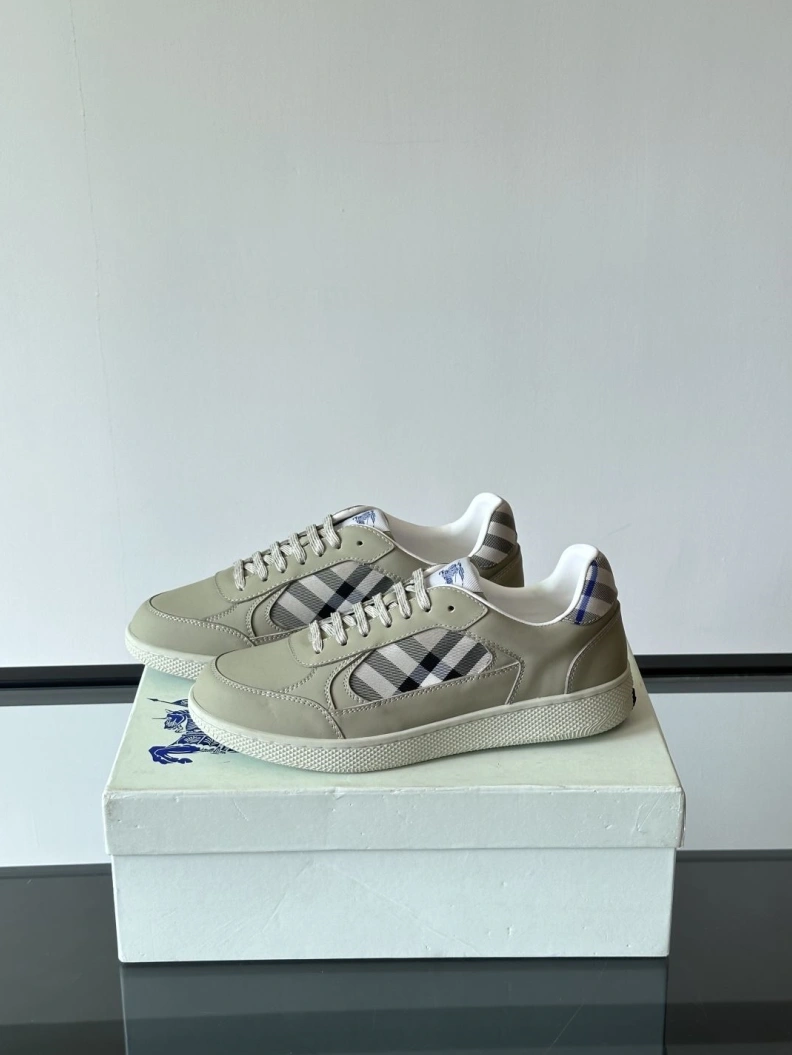Functional Bxrbxrry Sneakers 114408
