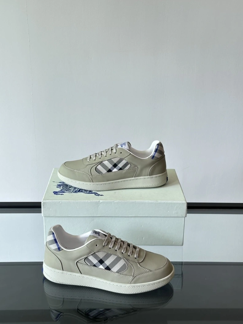Functional Bxrbxrry Sneakers 114408
