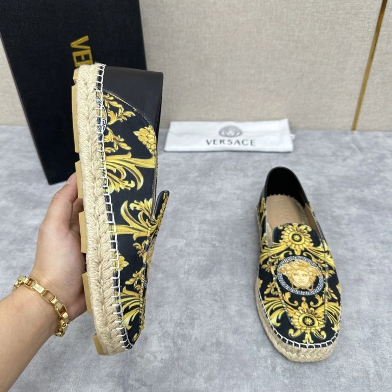 Bright Gxvxnchy Leather Shoes 152021