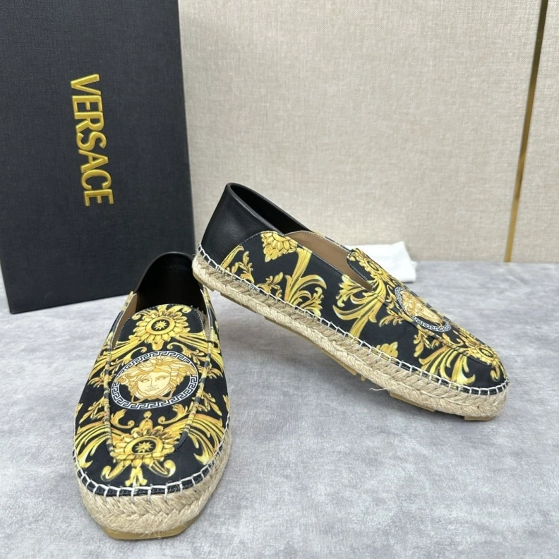 Bright Gxvxnchy Leather Shoes 152021
