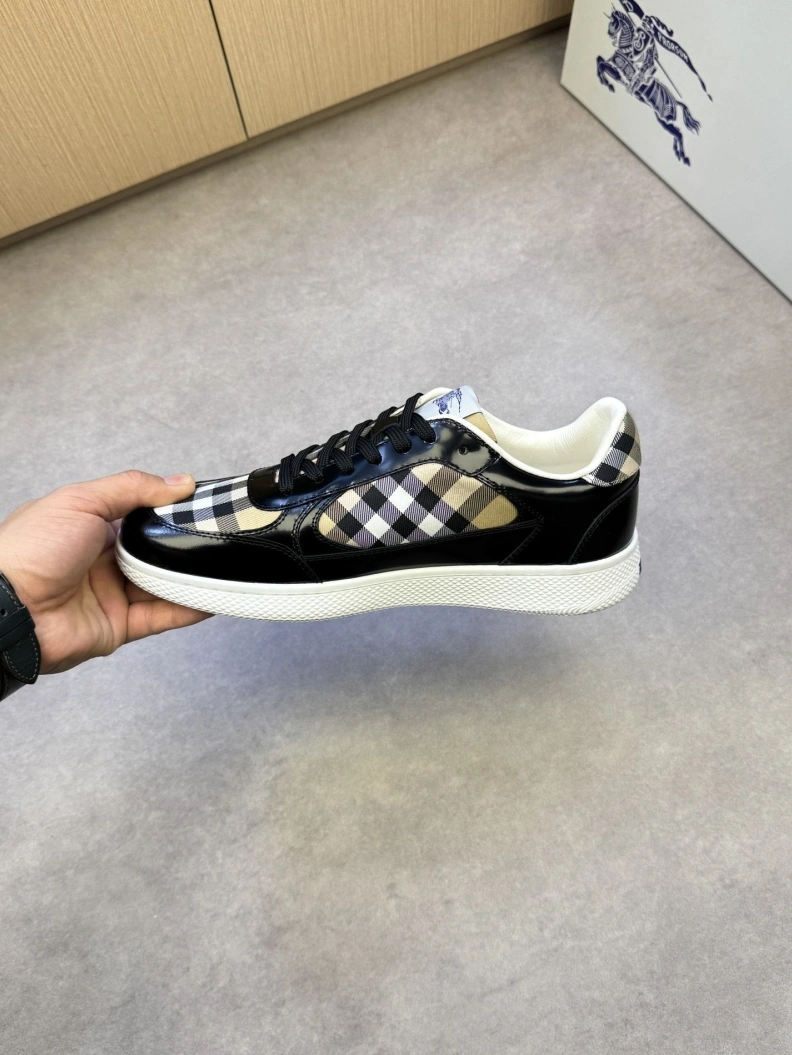 Bxrbxrry Sneakers Vibrant 114405