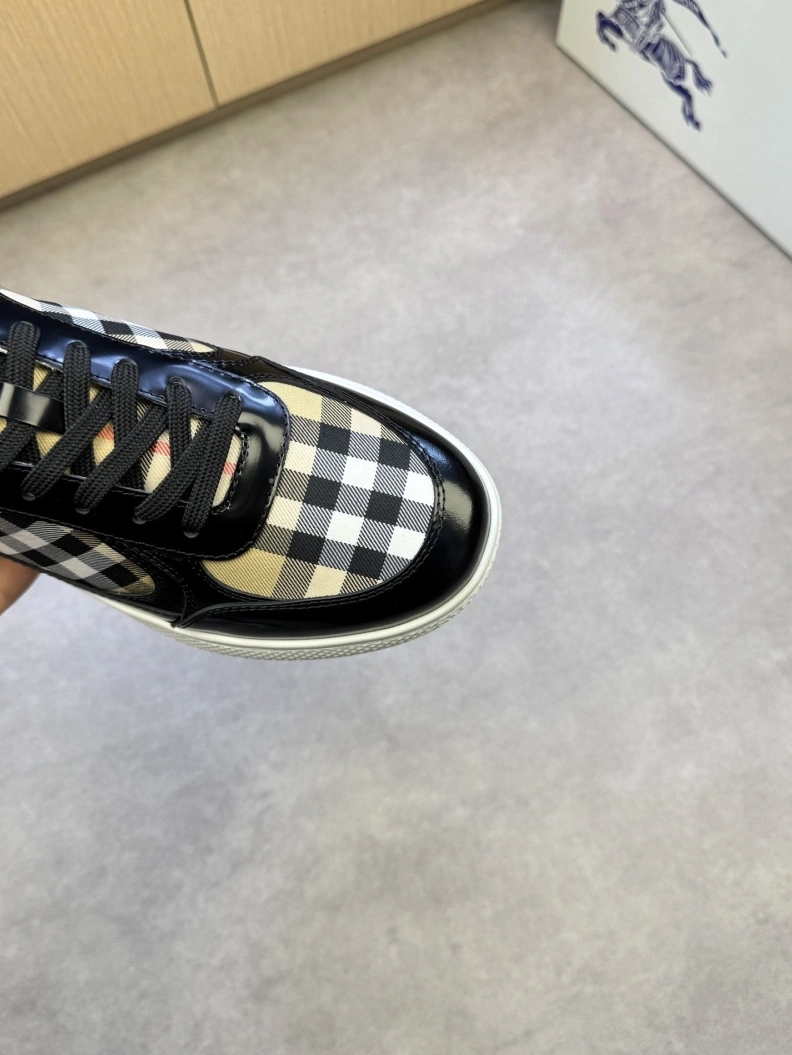 Bxrbxrry Sneakers Vibrant 114405