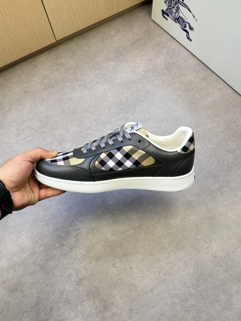 Bxrbxrry Sneakers UrbanStyle 114401