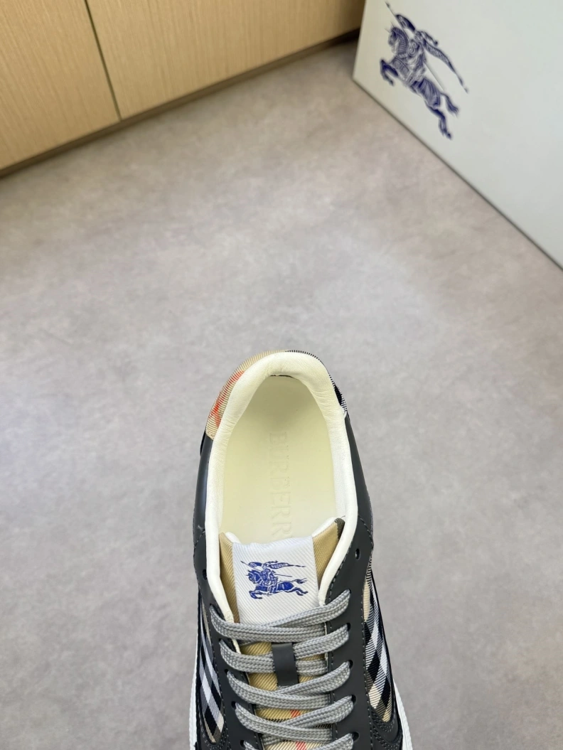 Bxrbxrry Sneakers UrbanStyle 114401