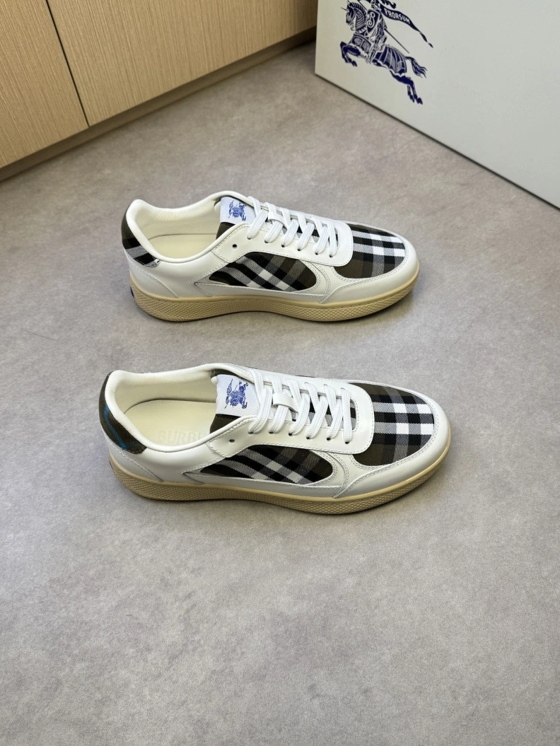 Comfortable Bxrbxrry Sneakers 114399