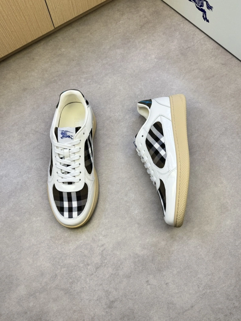 Comfortable Bxrbxrry Sneakers 114399