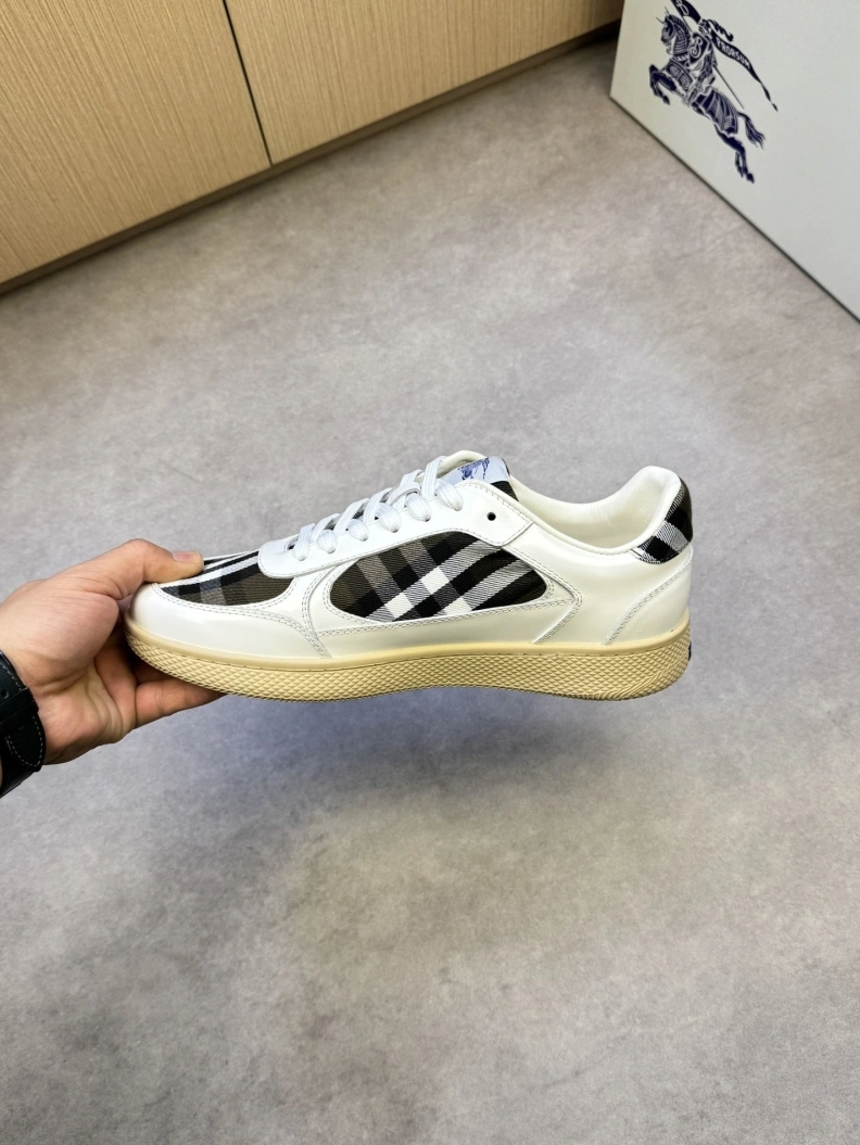 Comfortable Bxrbxrry Sneakers 114399