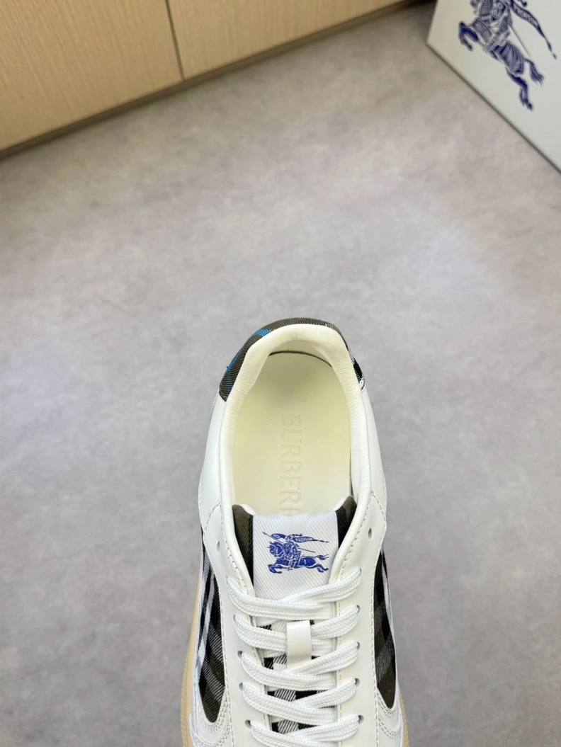 Comfortable Bxrbxrry Sneakers 114399