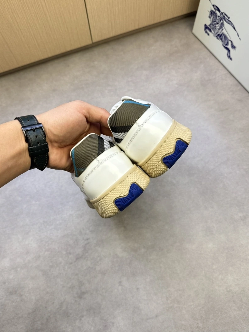 Comfortable Bxrbxrry Sneakers 114399