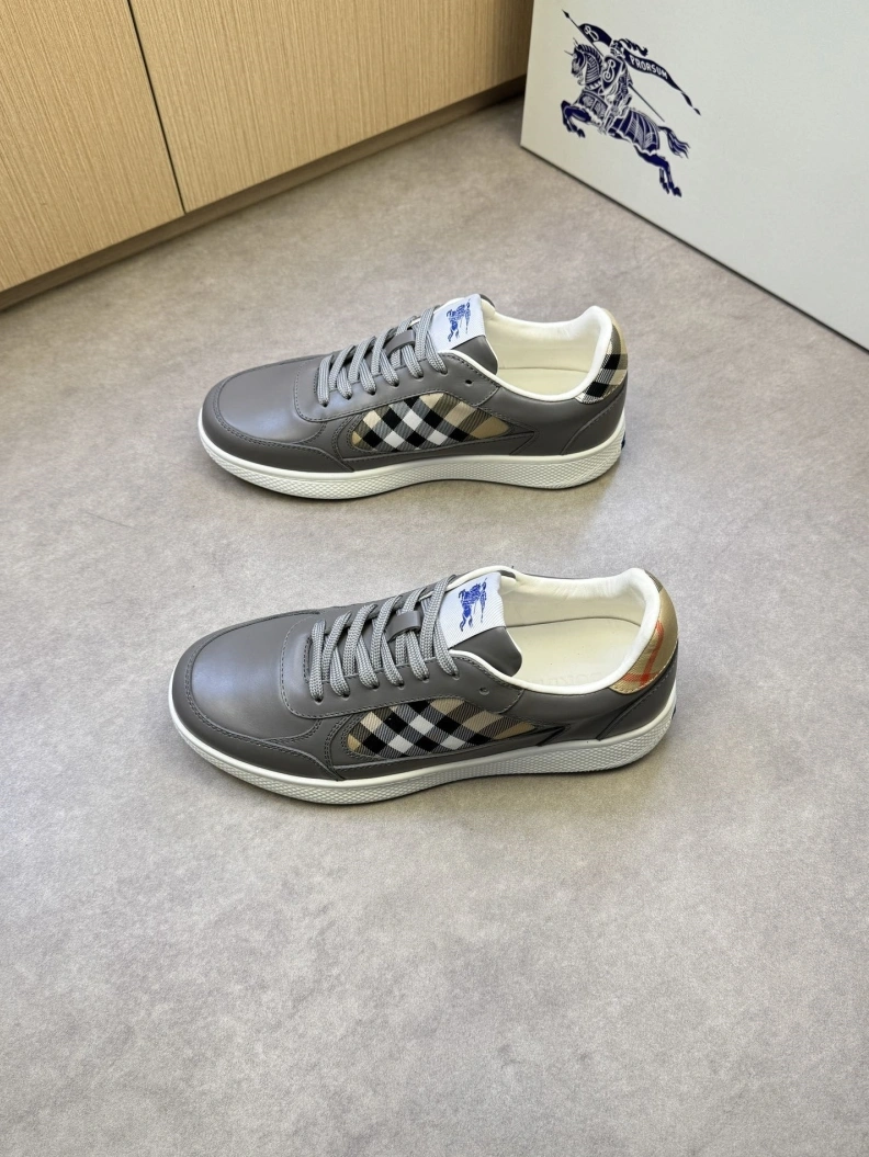 Resilient Bxrbxrry Sneakers 114391