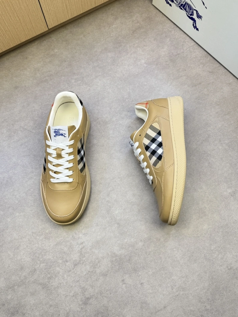 Practical Bxrbxrry Sneakers 114395