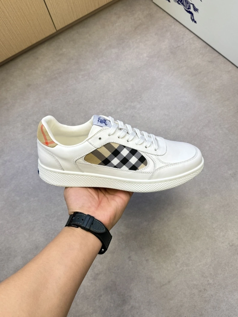 Affordable Bxrbxrry Sneakers 114389
