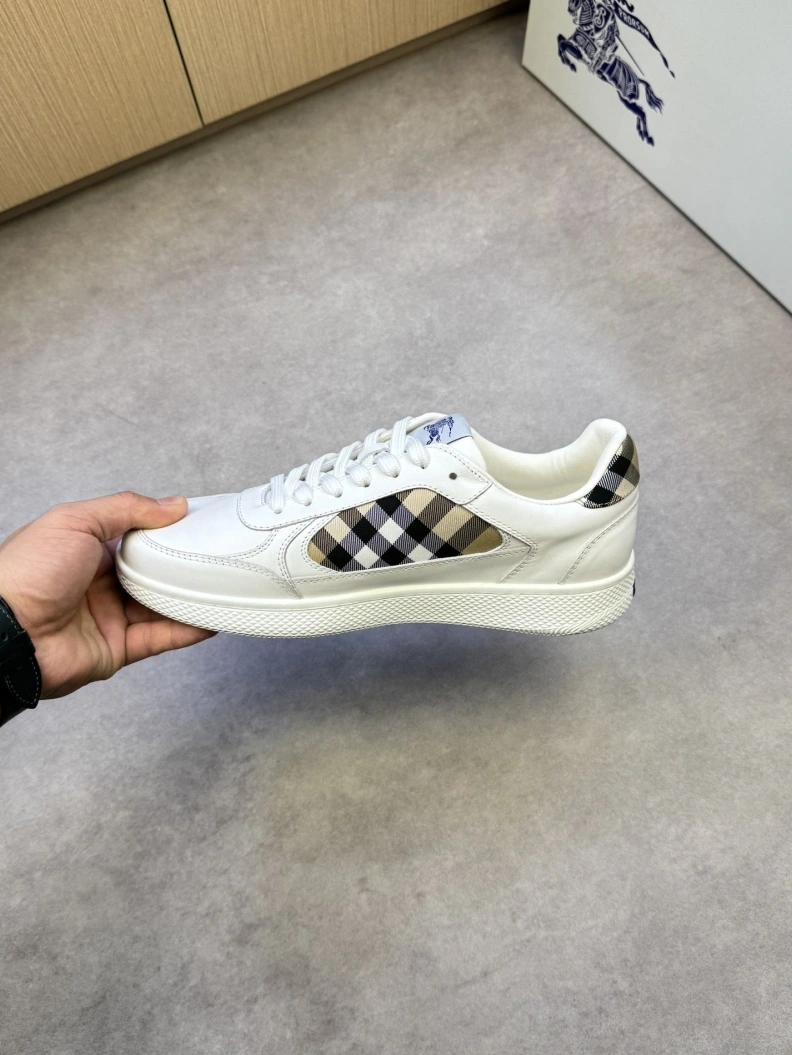 Affordable Bxrbxrry Sneakers 114389