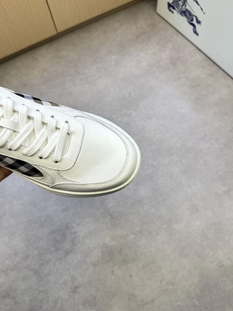 Affordable Bxrbxrry Sneakers 114389
