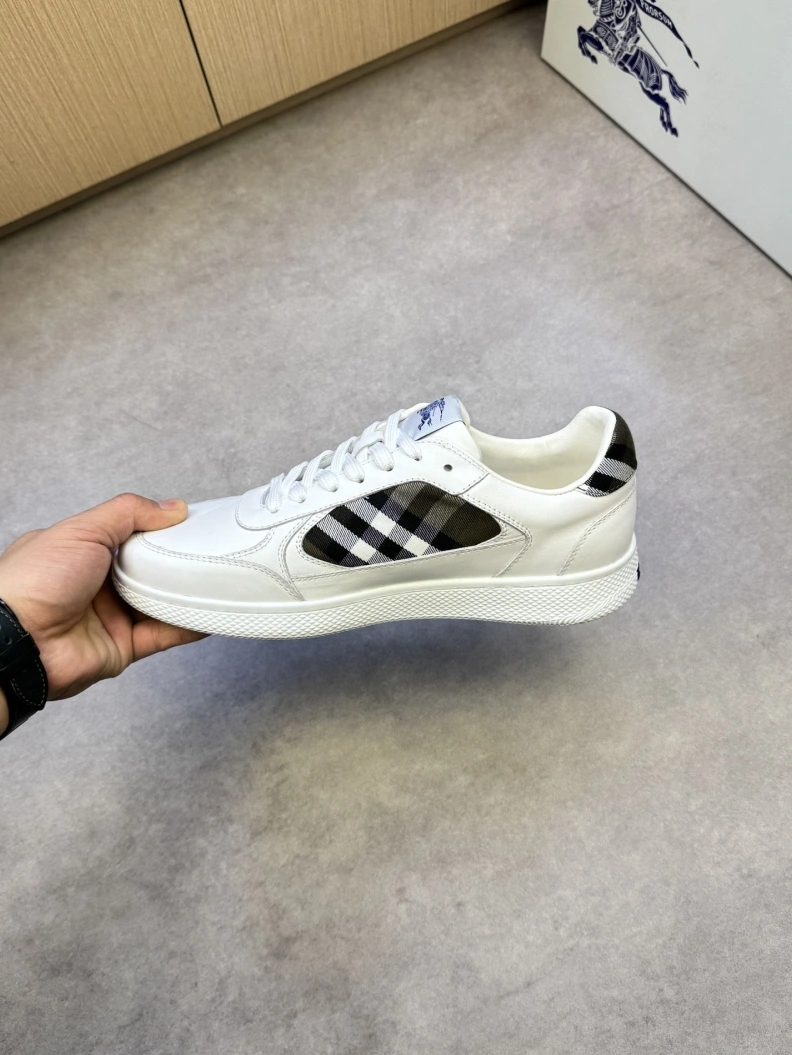 Bxrbxrry Sneakers EyeCatching 114390