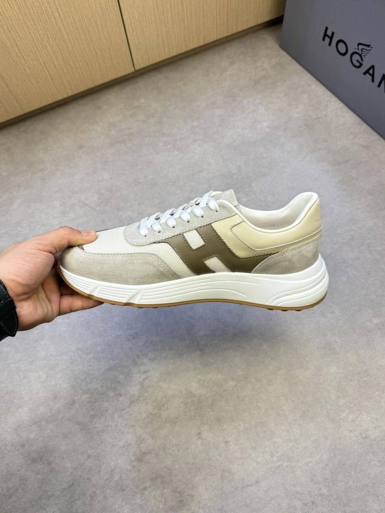Versatile Hxgxn Sneakers 177099