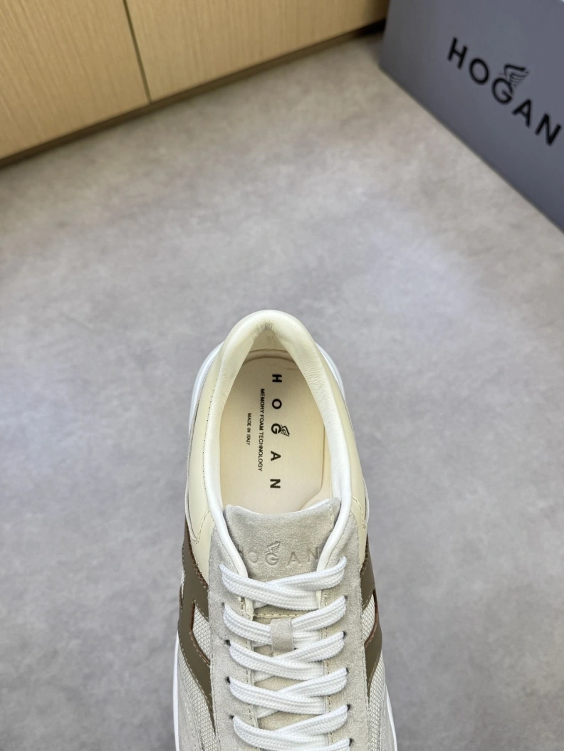 Versatile Hxgxn Sneakers 177099
