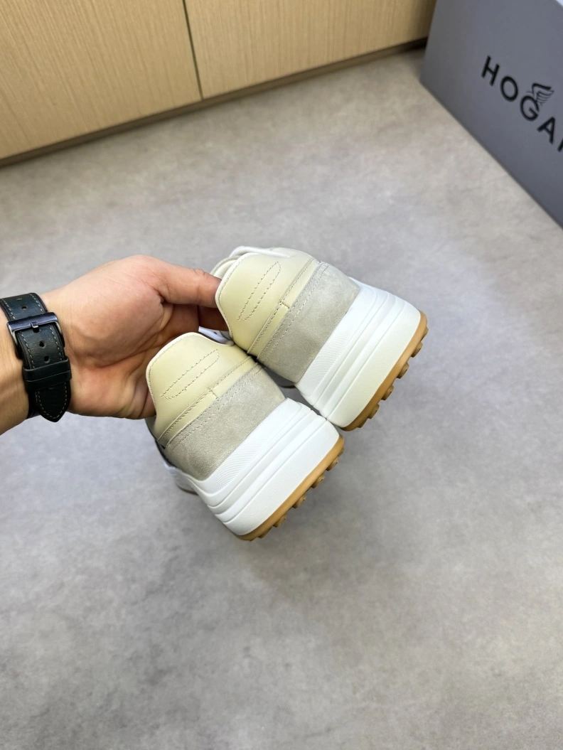 Versatile Hxgxn Sneakers 177099