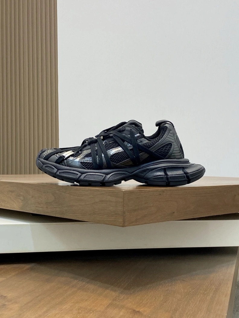 Lightweight Bxlxnciaga Sneakers 109235