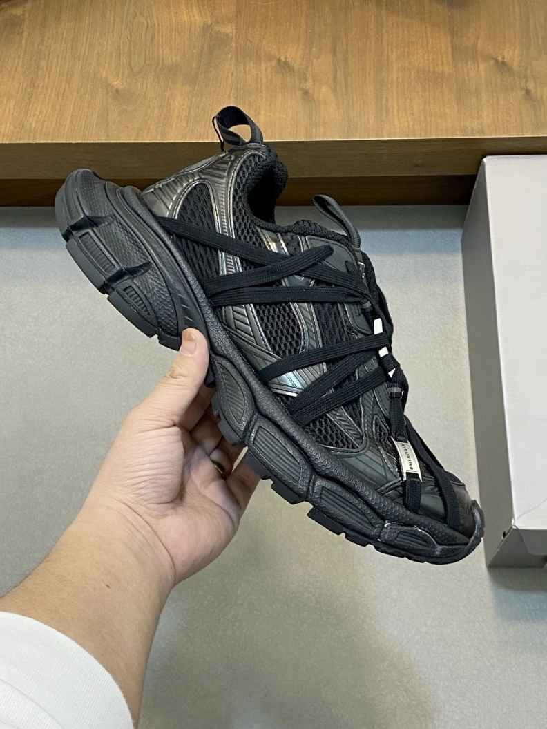 Lightweight Bxlxnciaga Sneakers 109235