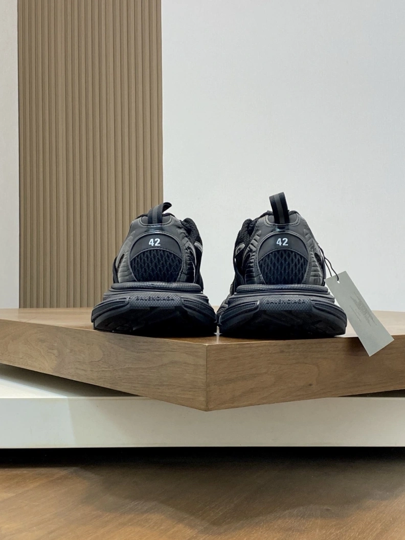 Lightweight Bxlxnciaga Sneakers 109235