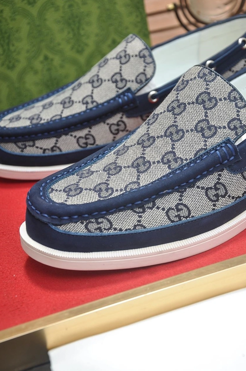 Versatile Gxccx Leather Shoes 155369