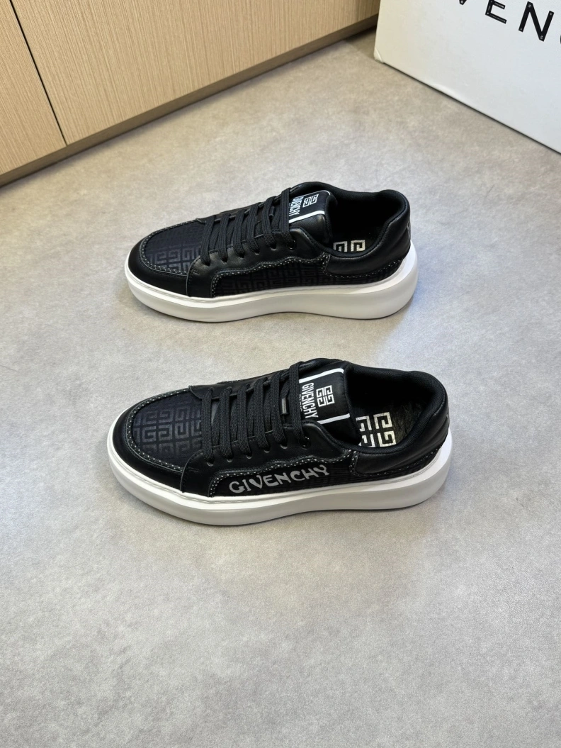 Gxvxnchy Sneakers Minimalist 151846