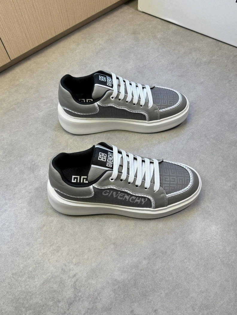 Gxvxnchy Sneakers Compact 151838