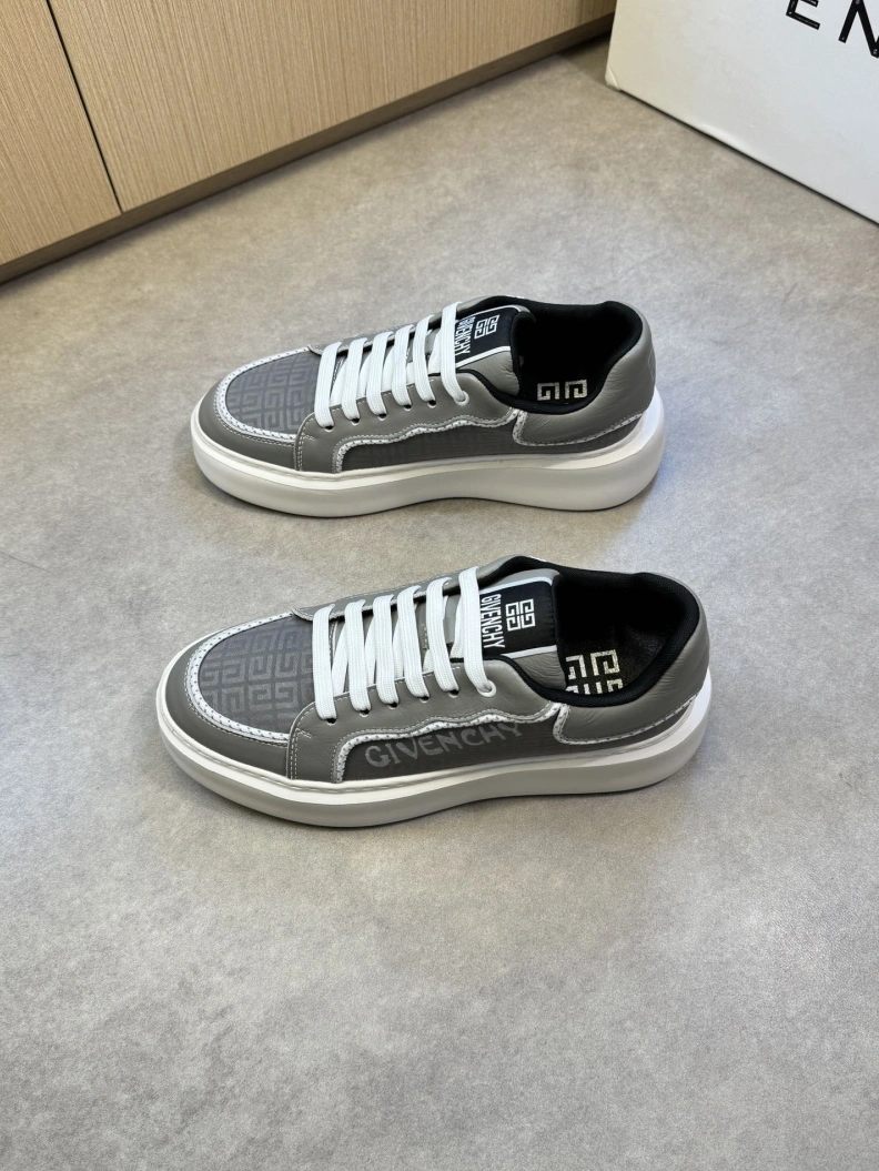 Gxvxnchy Sneakers Compact 151838