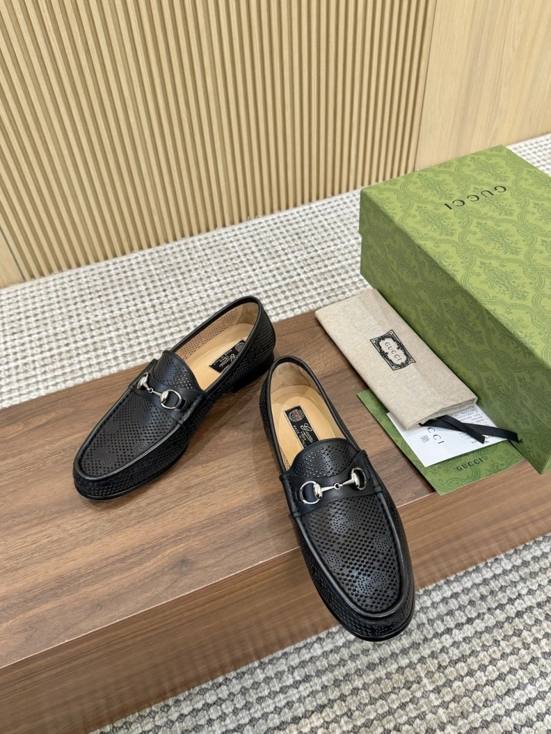 Flexible Gxccx Leather Shoes 155359