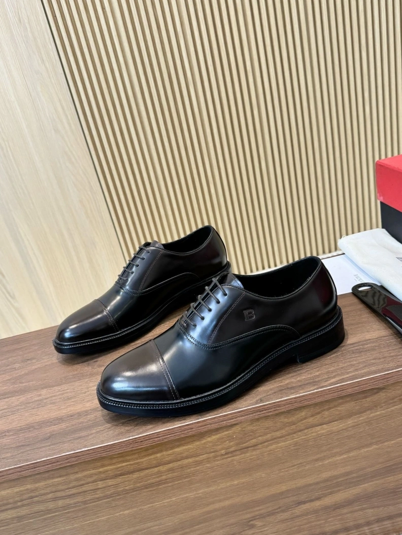 Timeless Othxr Leather Shoes 209915