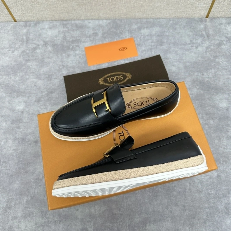 Elegant Mxnxlo Blxhnxk Leather Shoes 192926