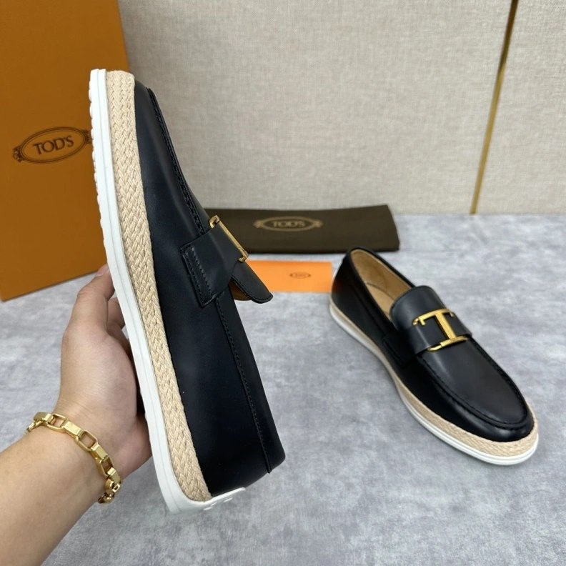 Elegant Mxnxlo Blxhnxk Leather Shoes 192926