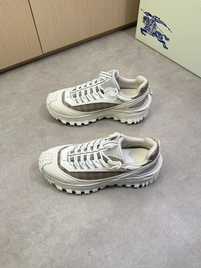 Bold Bxrbxrry Sneakers 114392