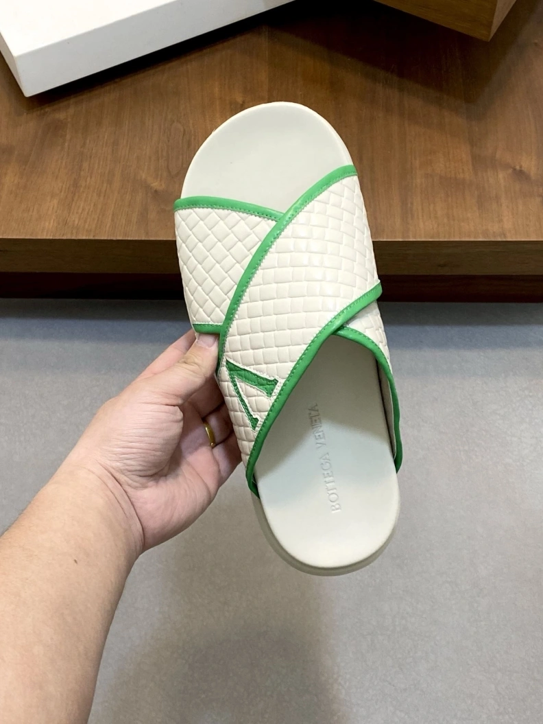 Lightweight Bxttxga Vxnxta Slippers 112281