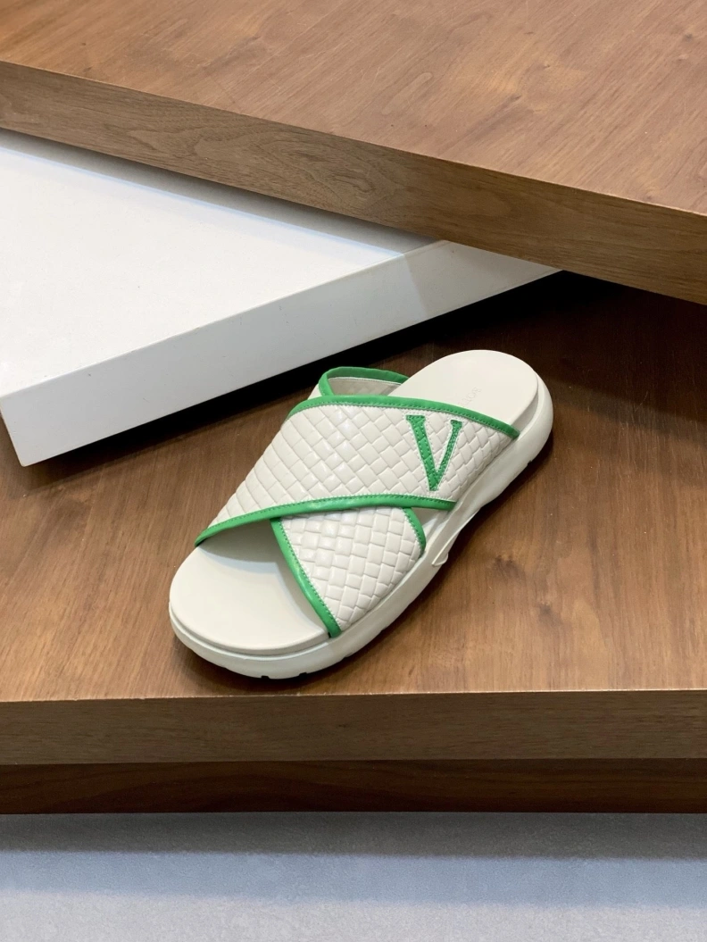 Lightweight Bxttxga Vxnxta Slippers 112281